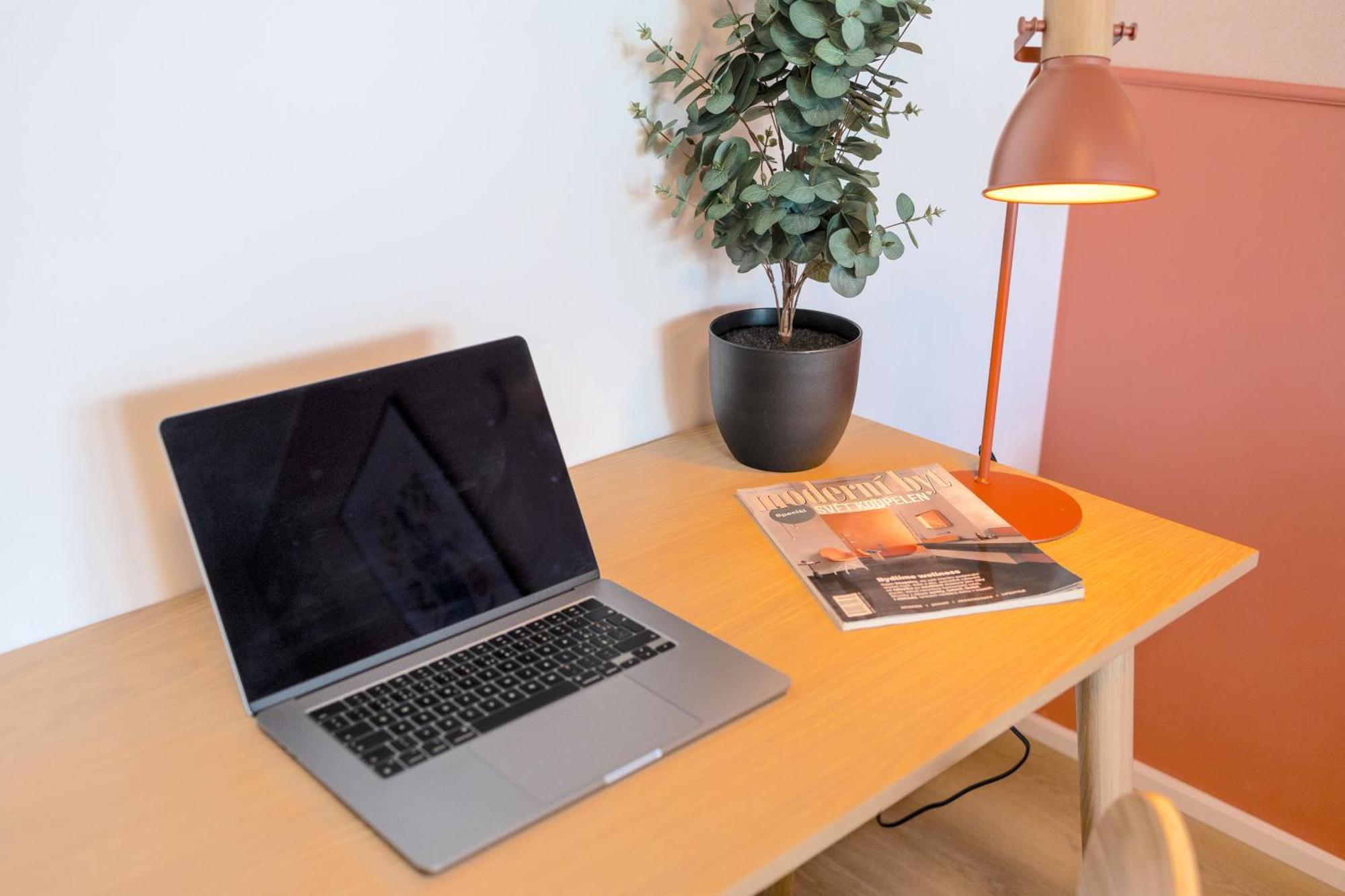 Design Apartment - Balcony, Free Parking, Yoga, 10 Mins To Center, By Gravity Prague Luaran gambar