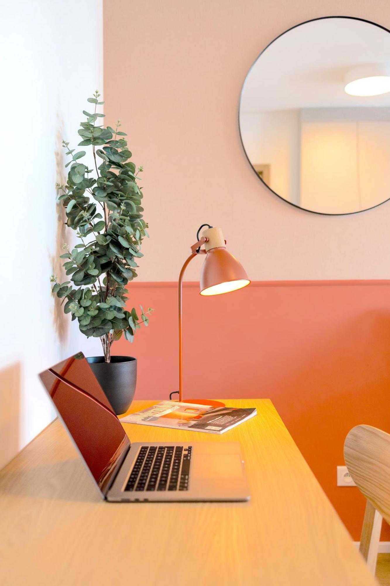 Design Apartment - Balcony, Free Parking, Yoga, 10 Mins To Center, By Gravity Prague Luaran gambar