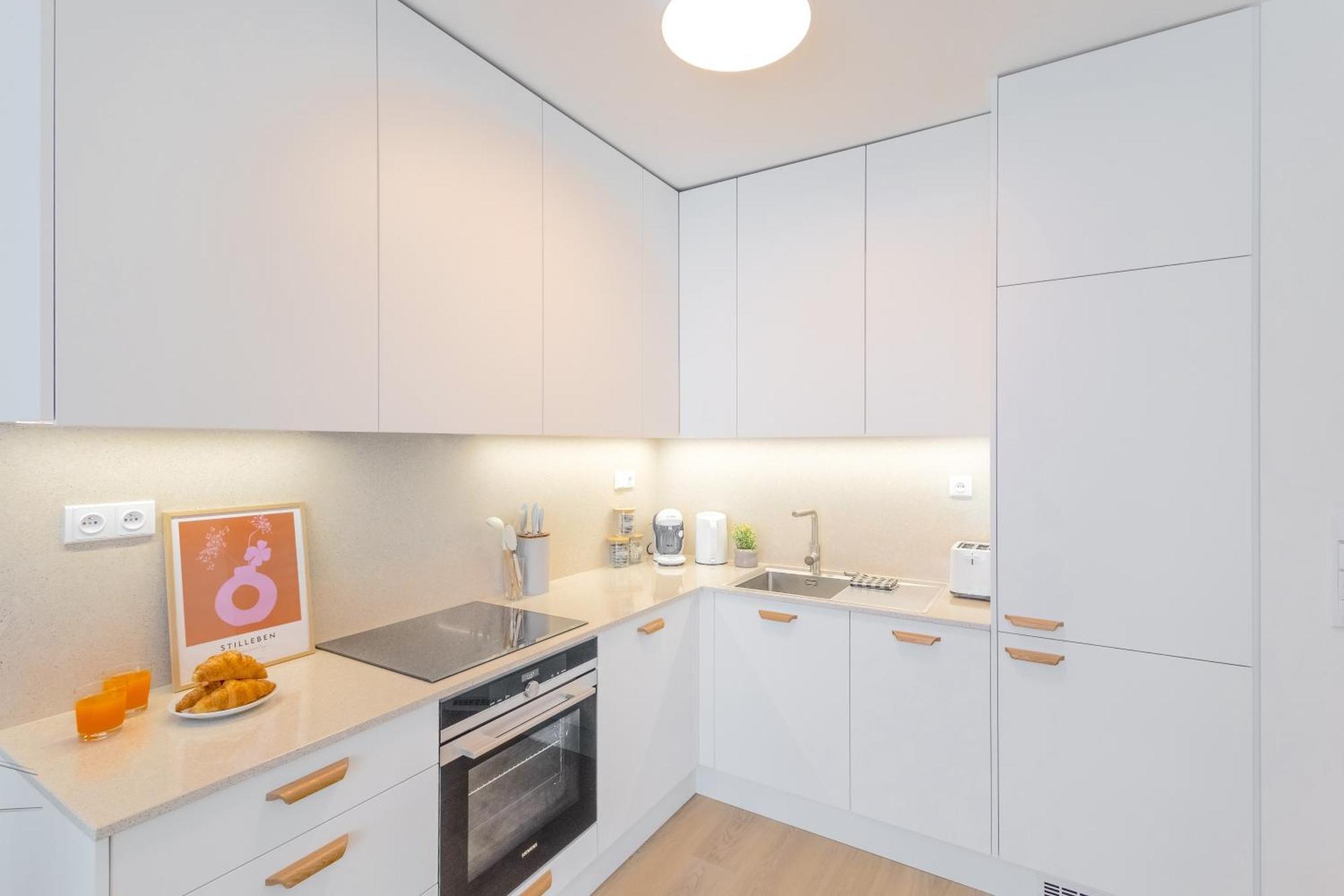 Design Apartment - Balcony, Free Parking, Yoga, 10 Mins To Center, By Gravity Prague Luaran gambar